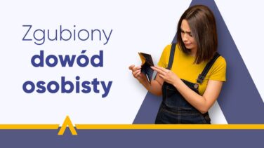 Zaniepokojona kobieta w żółtej koszulce sprawdzająca portfel obok napisu "Zgubiony dowód osobisty"